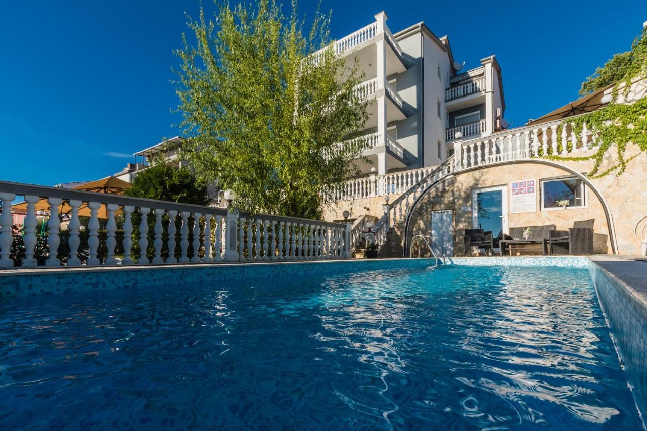 Villa Mara Crikvenica Exterior foto